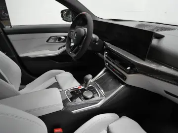 BMW M3 Competition xDrive M-Bremse rot AlcantaraLenk
