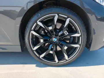 BMW 330i xDrive M-Sport DriAssProf HuD 360  AHK NP81