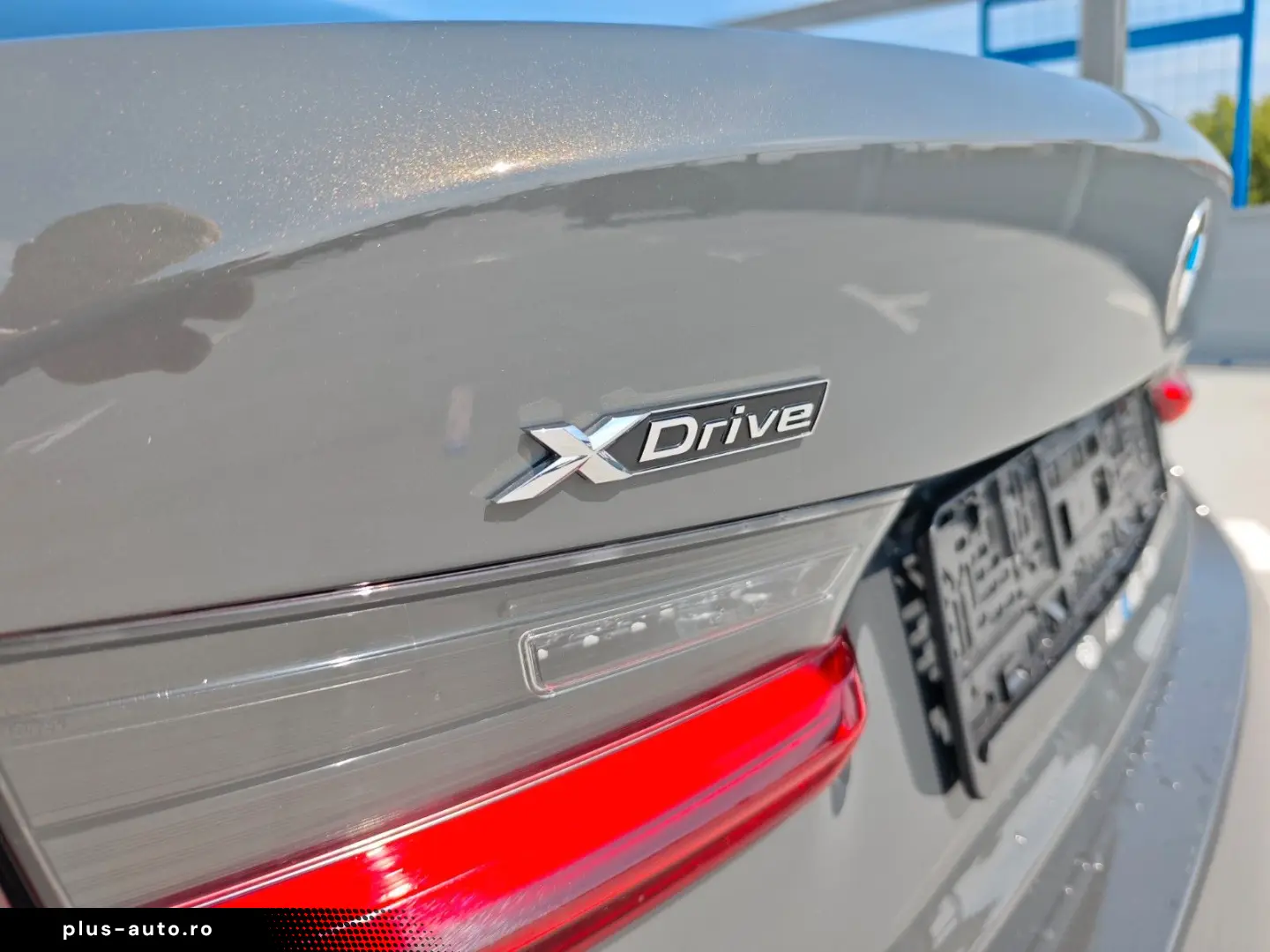 BMW 330i xDrive M-Sport DriAssProf HuD 360  AHK NP81