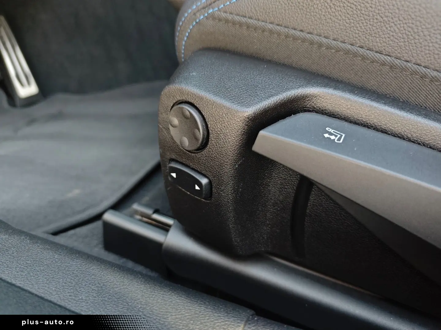 BMW 330i xDrive M-Sport DriAssProf HuD 360  AHK NP81