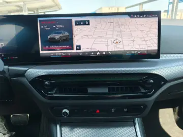 BMW 330i xDrive M-Sport DriAssProf HuD 360  AHK NP81