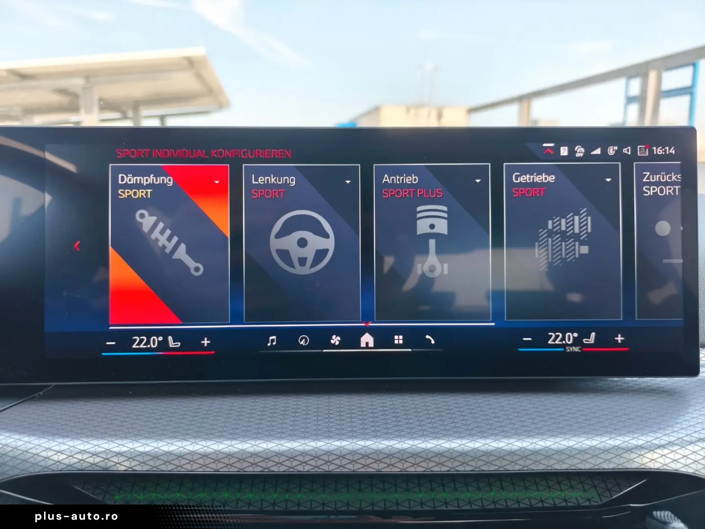 BMW 330i xDrive M-Sport DriAssProf HuD 360  AHK NP81