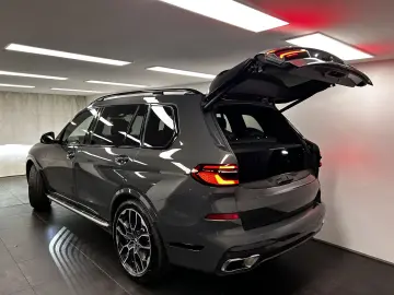 BMW X7 xDrive40d M Sportpaket 7-Sitzer Pano. Harman