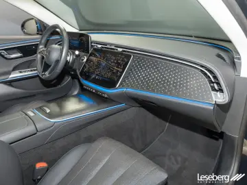 MERCEDES-BENZ E 300 e T Avantgarde Adv. LED AHK Dist…