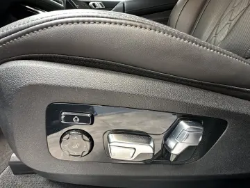 BMW X7  xDrive 40d  B&W Standheizung Head-Up Voll