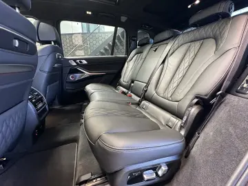 BMW X7  xDrive 40d  B&W Standheizung Head-Up Voll