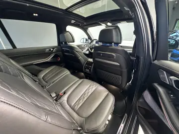 BMW X7  xDrive 40d  B&W Standheizung Head-Up Voll