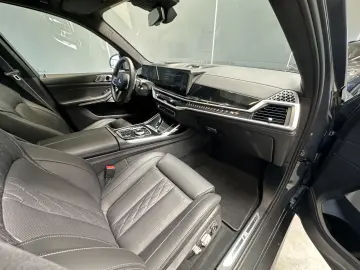 BMW X7  xDrive 40d  B&W Standheizung Head-Up Voll