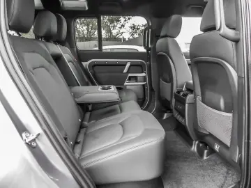 LAND ROVER Defender 110 X-Dynamic SE P400 Allrad Luftfederu