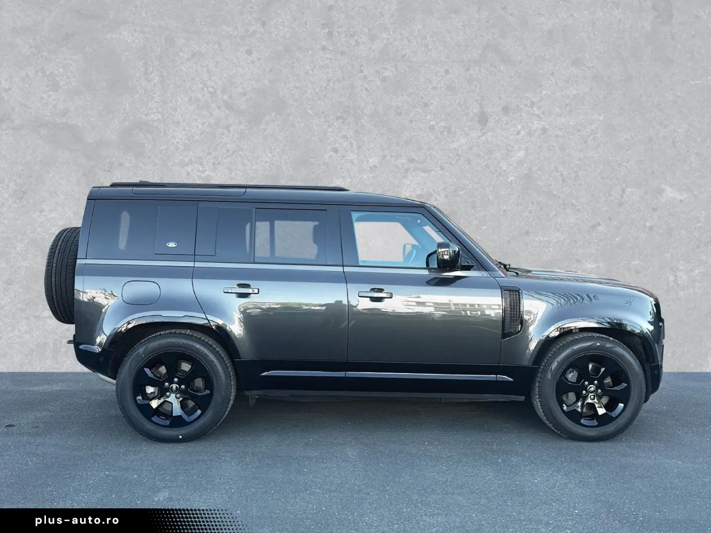 LAND ROVER Defender 110 D300 AWD X-DYNAMIC HSE   Winter Pak