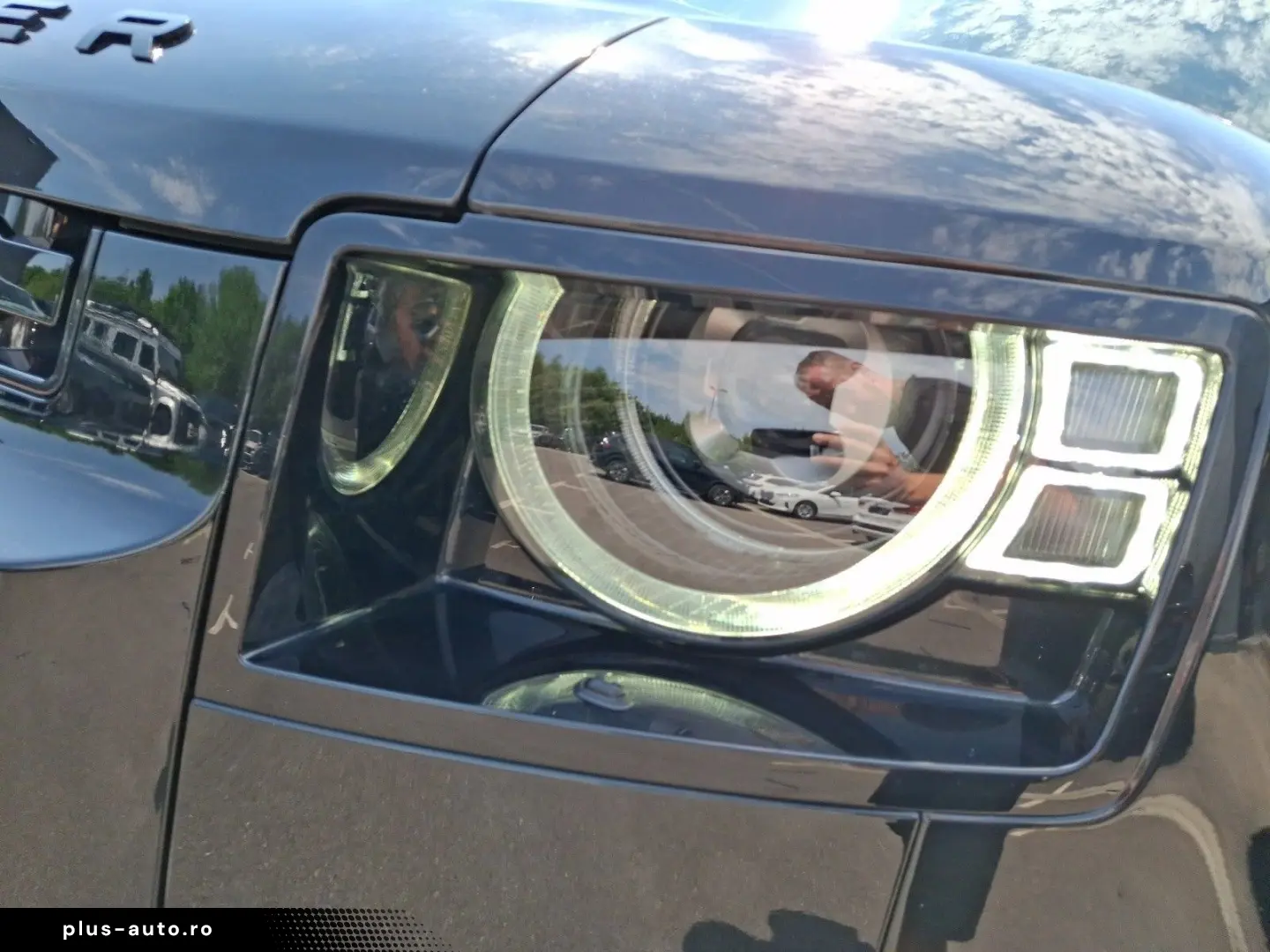 LAND ROVER Defender 3.0 D300 X-Dynamic HSE 110 ACC Panorama