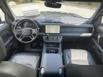 LAND ROVER Defender D300 X-Dynamic HSE Pano Luft 22 Z ACC