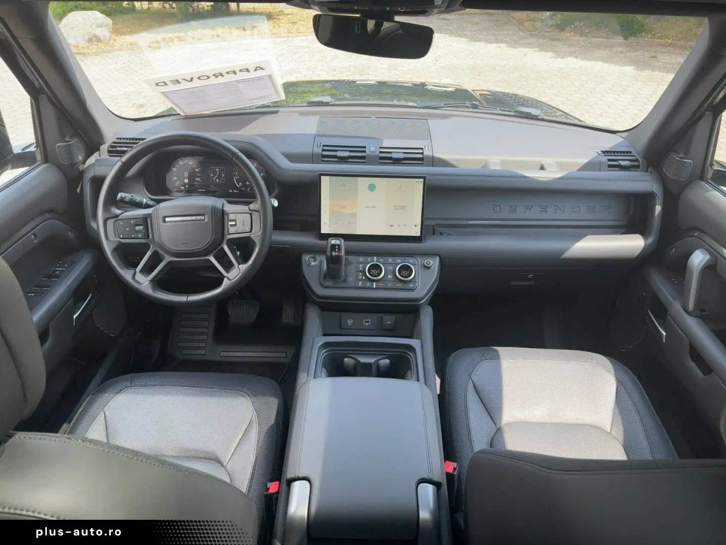 LAND ROVER Defender D300 X-Dynamic HSE Pano Luft 22 Z ACC