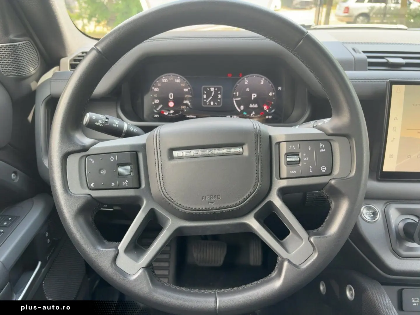 LAND ROVER Defender D300 X-Dynamic HSE Pano Luft 22 Z ACC