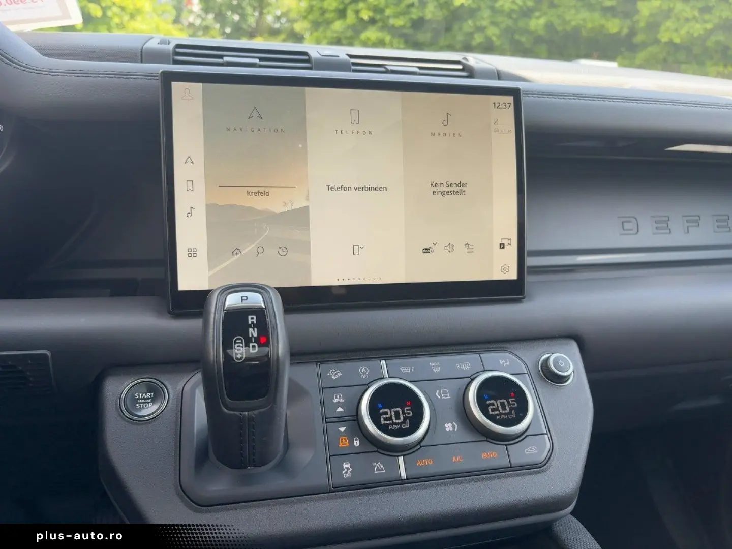 LAND ROVER Defender D300 X-Dynamic HSE Pano Luft 22 Z ACC