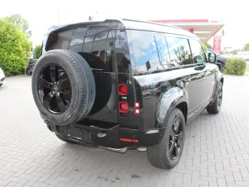 LAND ROVER Defender 110 X-Dynamic HSE Luft Pano AHK ACC