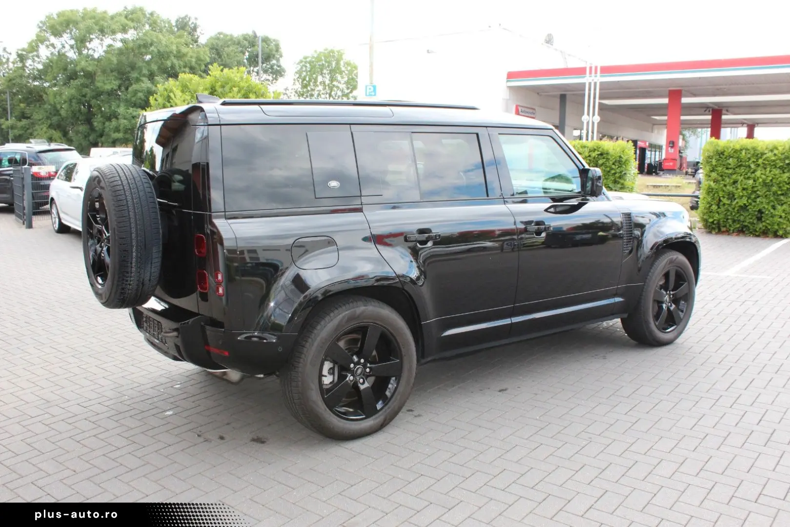 LAND ROVER Defender 110 X-Dynamic HSE Luft Pano AHK ACC