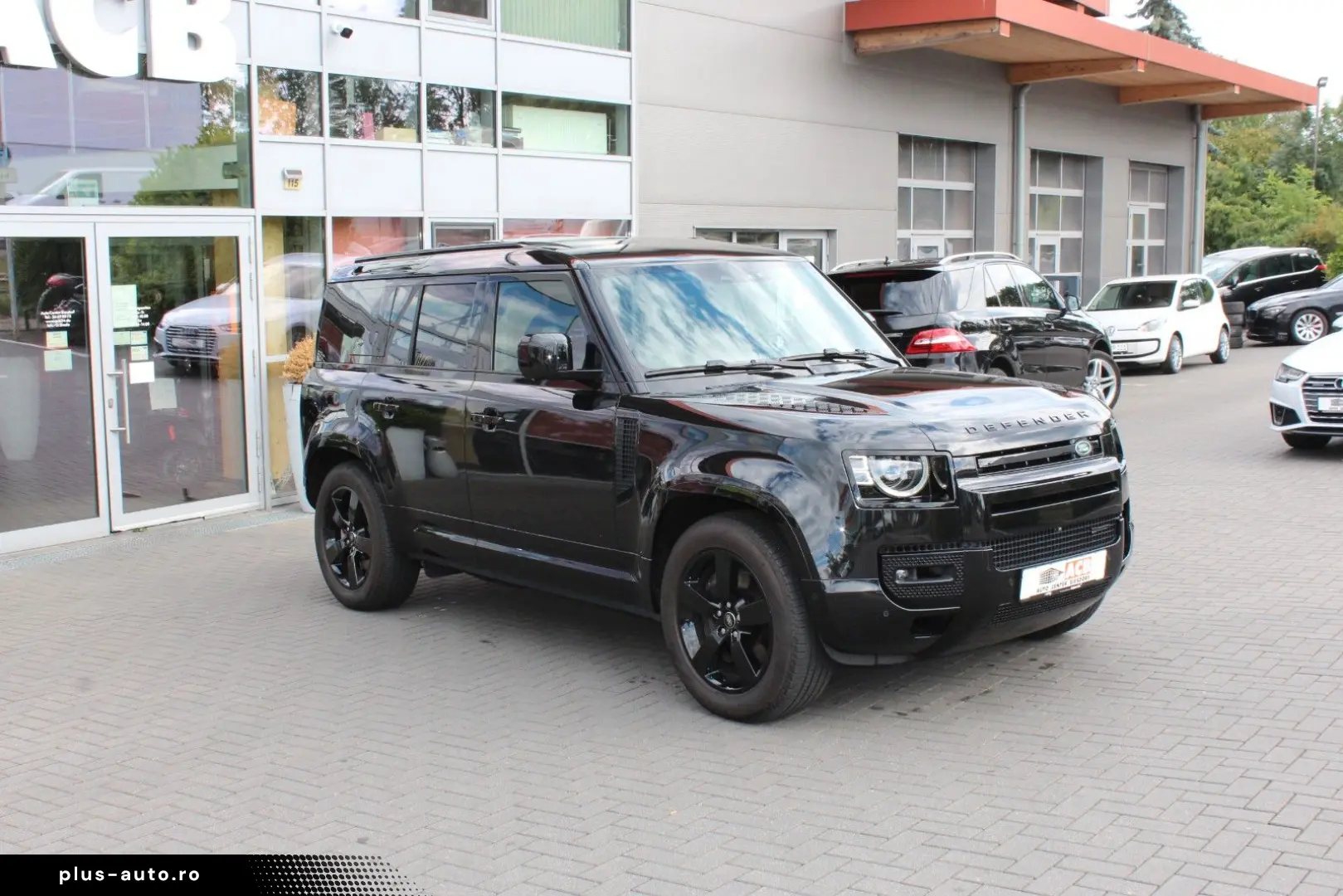 LAND ROVER Defender 110 X-Dynamic HSE Luft Pano AHK ACC