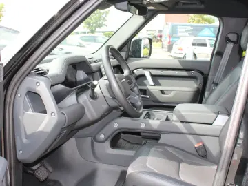 LAND ROVER Defender 110 X-Dynamic HSE Luft Pano AHK ACC