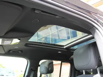 LAND ROVER Defender 110 X-Dynamic HSE Luft Pano AHK ACC