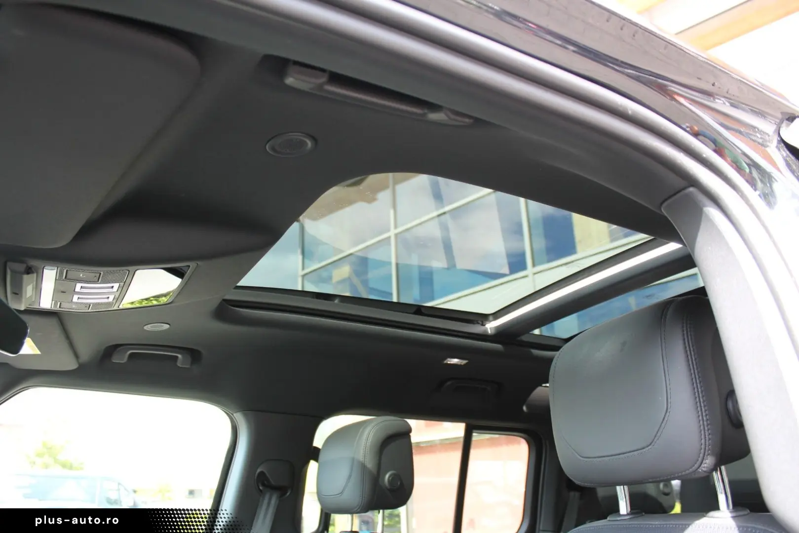 LAND ROVER Defender 110 X-Dynamic HSE Luft Pano AHK ACC