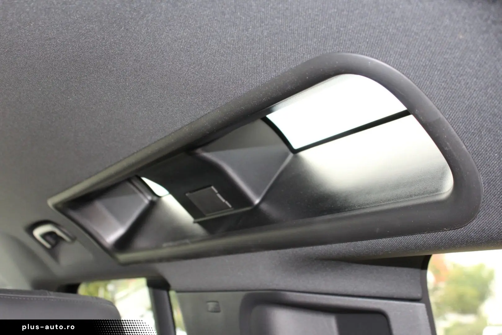 LAND ROVER Defender 110 X-Dynamic HSE Luft Pano AHK ACC