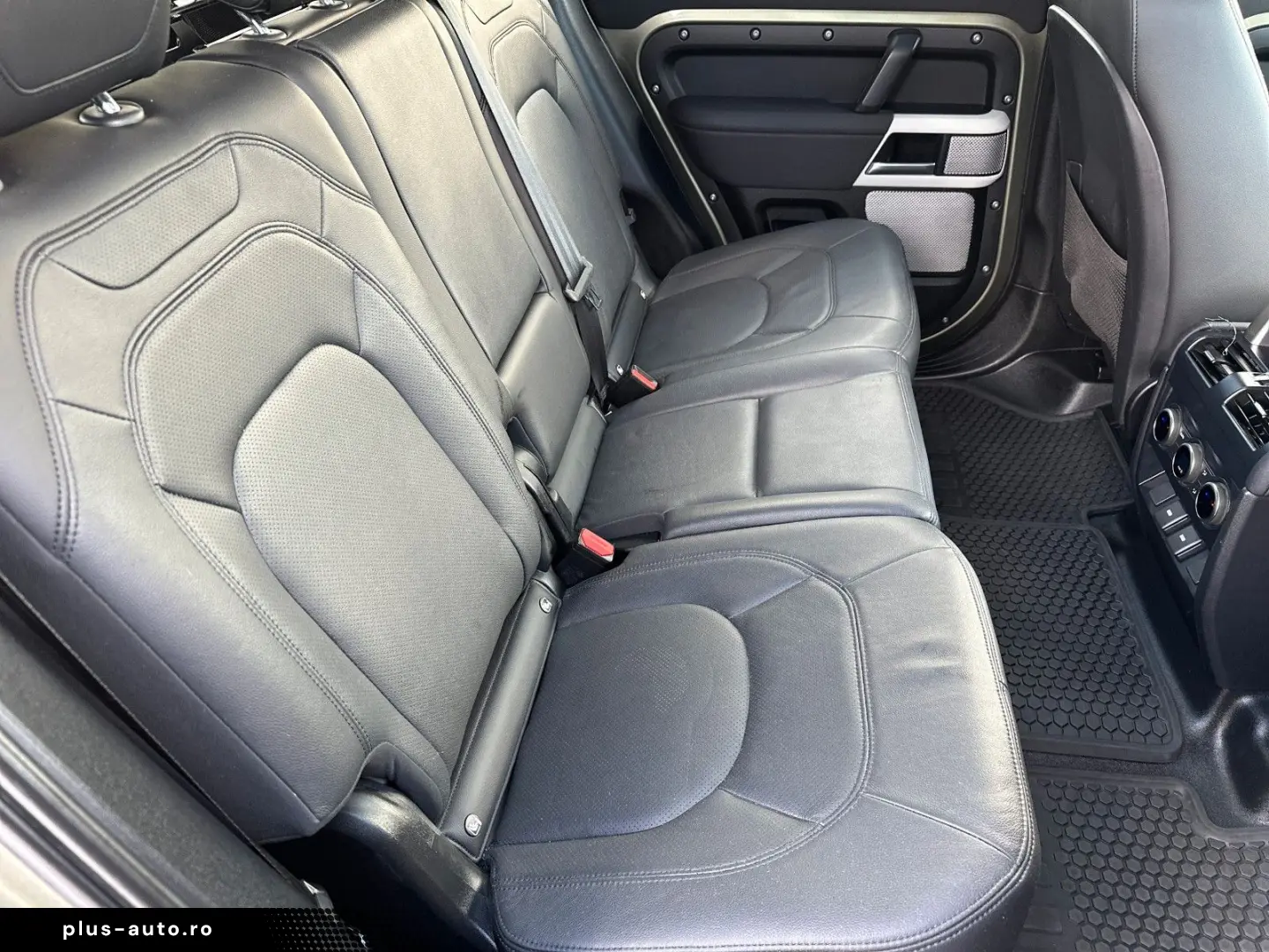 LAND ROVER Defender 130 SE D300 AHK Sitzkühlung ACC
