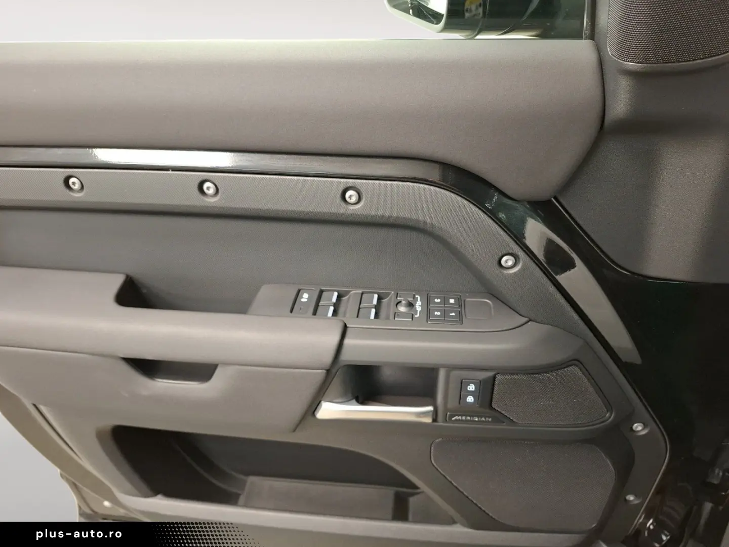 LAND ROVER Defender 110 3.0 D300 X-Dynamic SE Matrix 360 AH