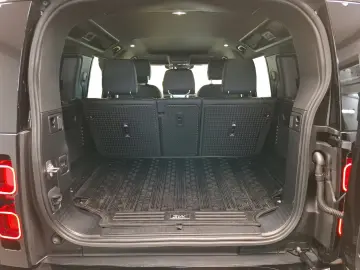 LAND ROVER Defender 110 3.0 D300 X-Dynamic SE Matrix 360 AH