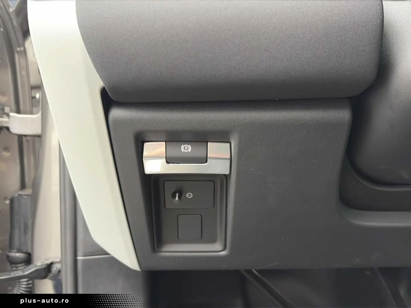 LAND ROVER Defender 110 D300 X-Dyn. SE Standhzg. 20&&hellip;