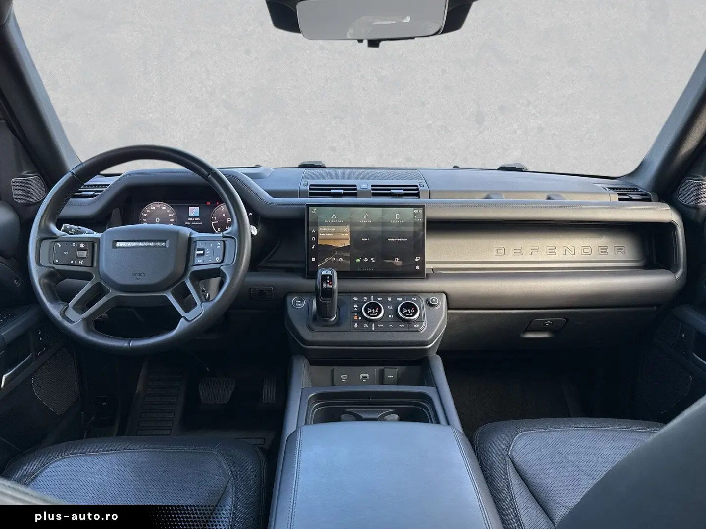 LAND ROVER Defender 110 D300 X-Dyn.HSE AHK Off-RoadP.Standh