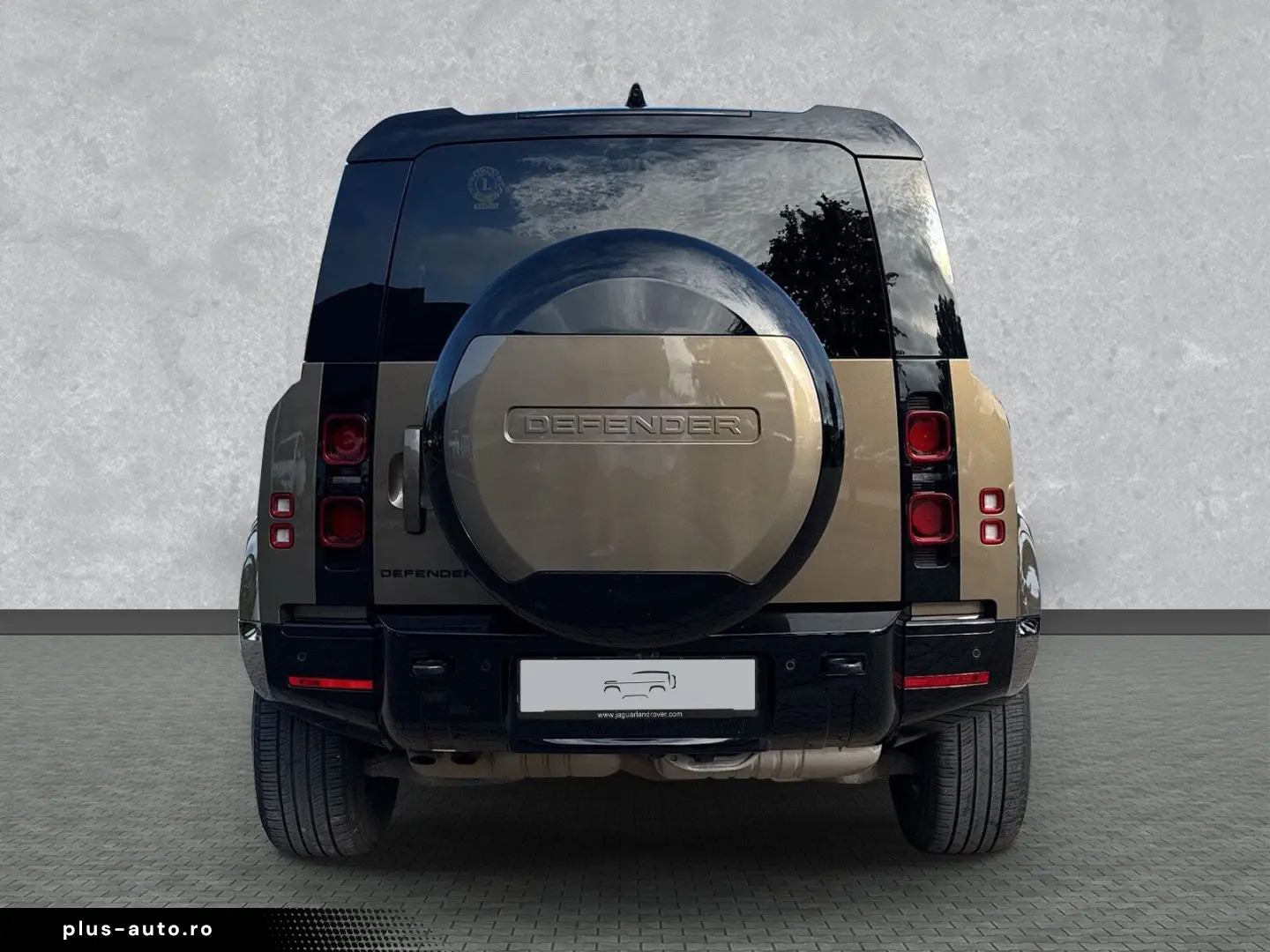 LAND ROVER Defender 110 D300 X-Dyn.HSE AHK Off-RoadP.Standh
