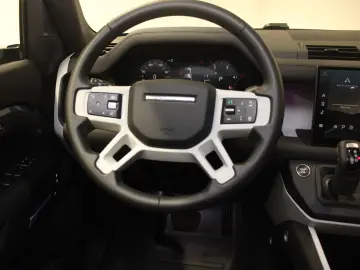 LAND ROVER Defender 110 D300 X-Dynamic SE AHK Pano HUD
