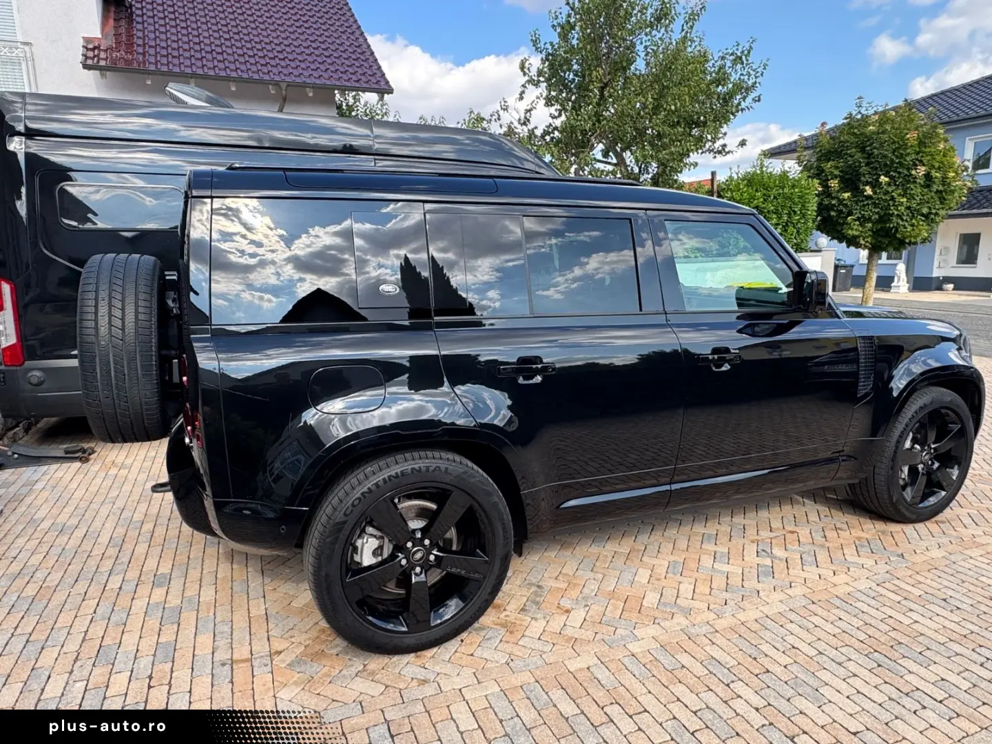 LAND ROVER Defender 3.0 DMHEV X 110 Pano-HUD-Black-22 STHZG
