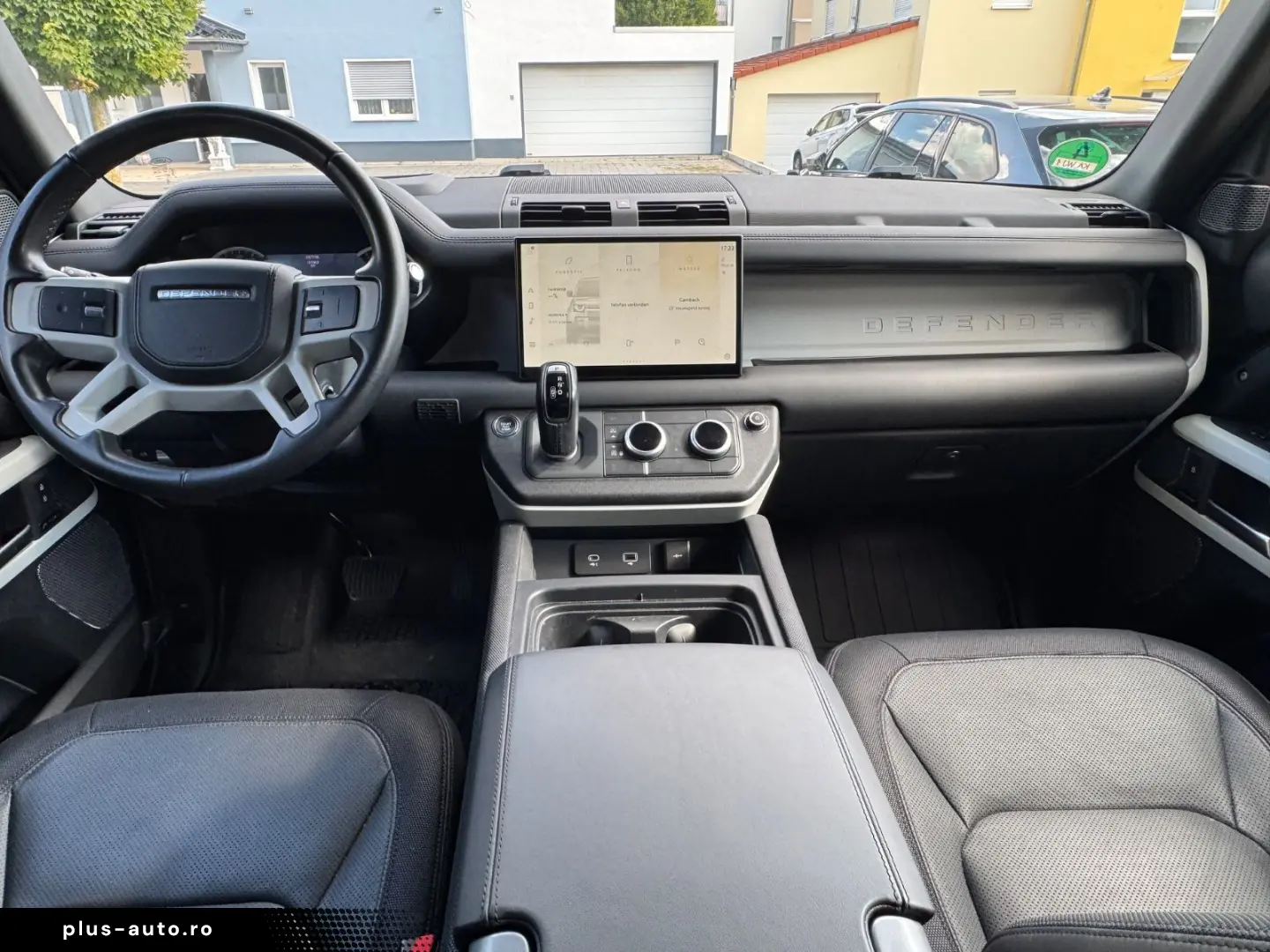 LAND ROVER Defender 3.0 DMHEV X 110 Pano-HUD-Black-22 STHZG