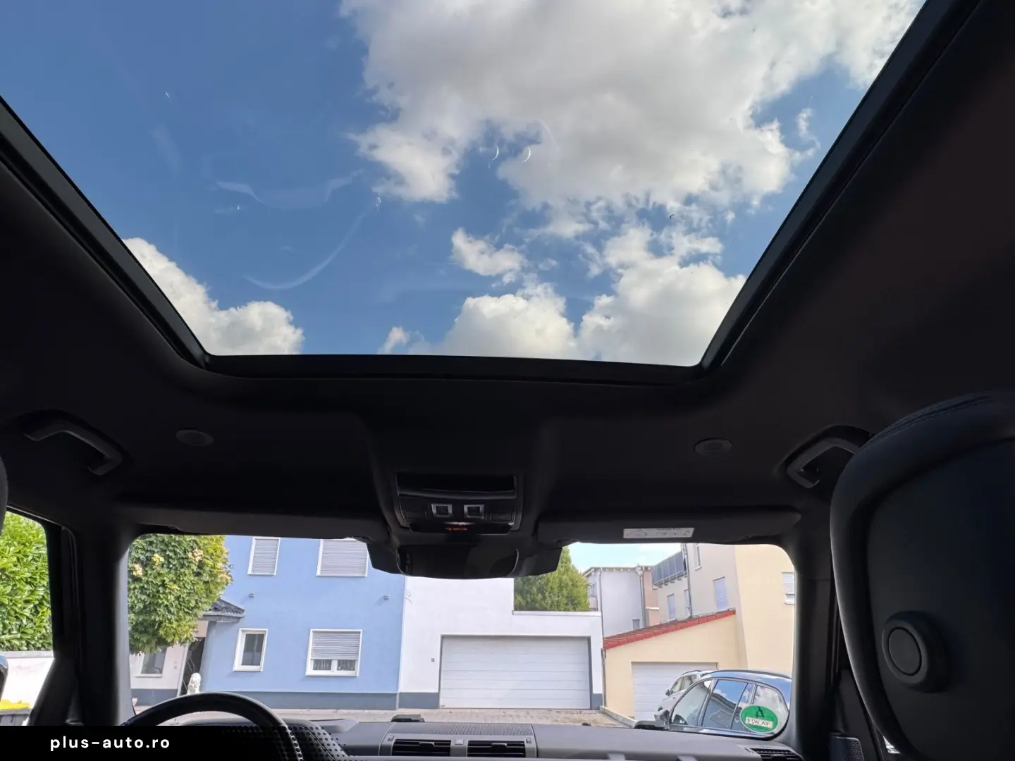 LAND ROVER Defender 3.0 DMHEV X 110 Pano-HUD-Black-22 STHZG