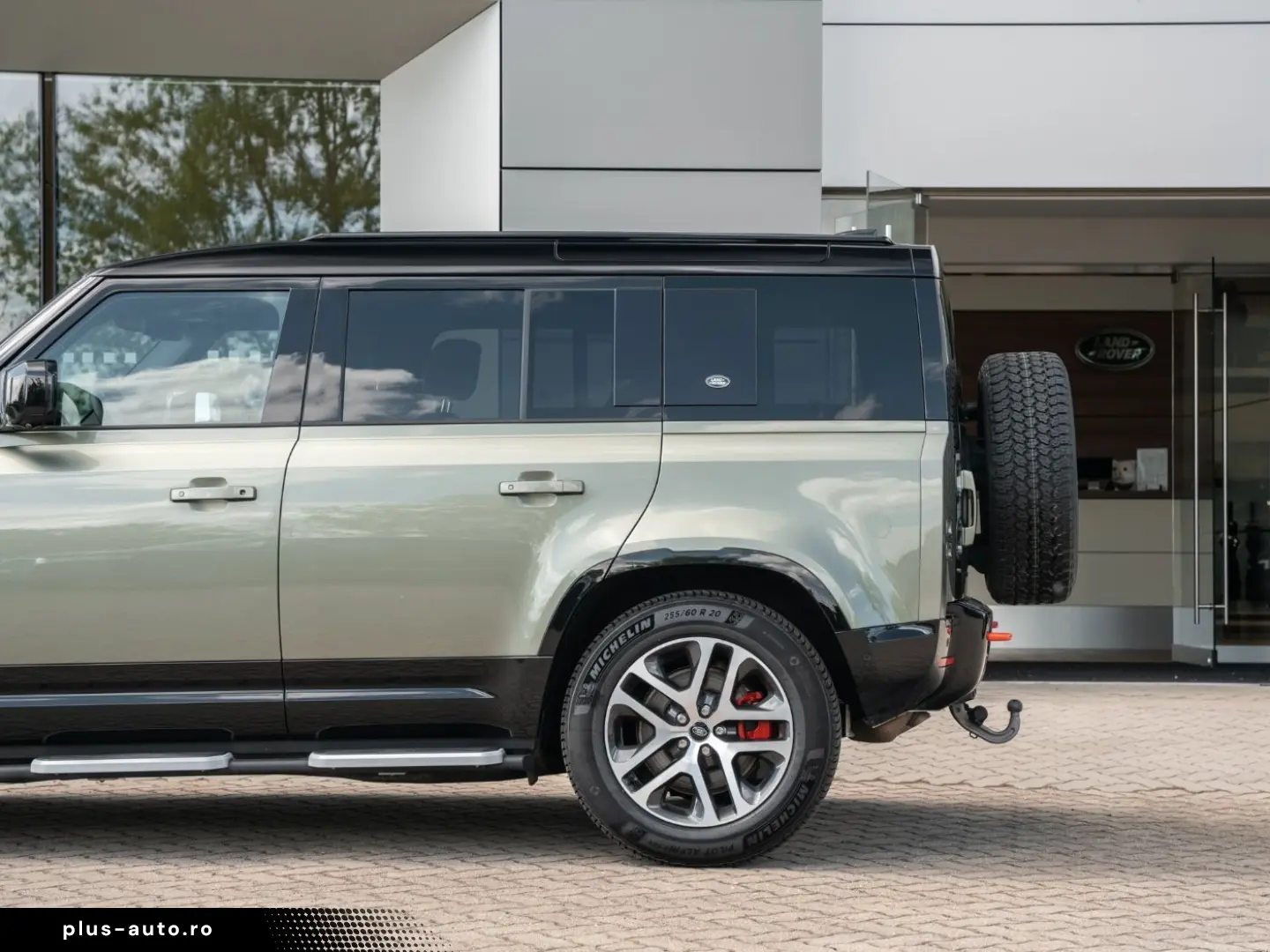 LAND ROVER Defender 110 D300 3.0 X 2xKlima 360 ACC AHK AUT