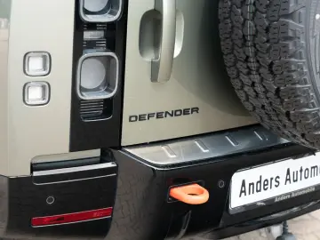 LAND ROVER Defender 110 D300 3.0 X 2xKlima 360 ACC AHK AUT