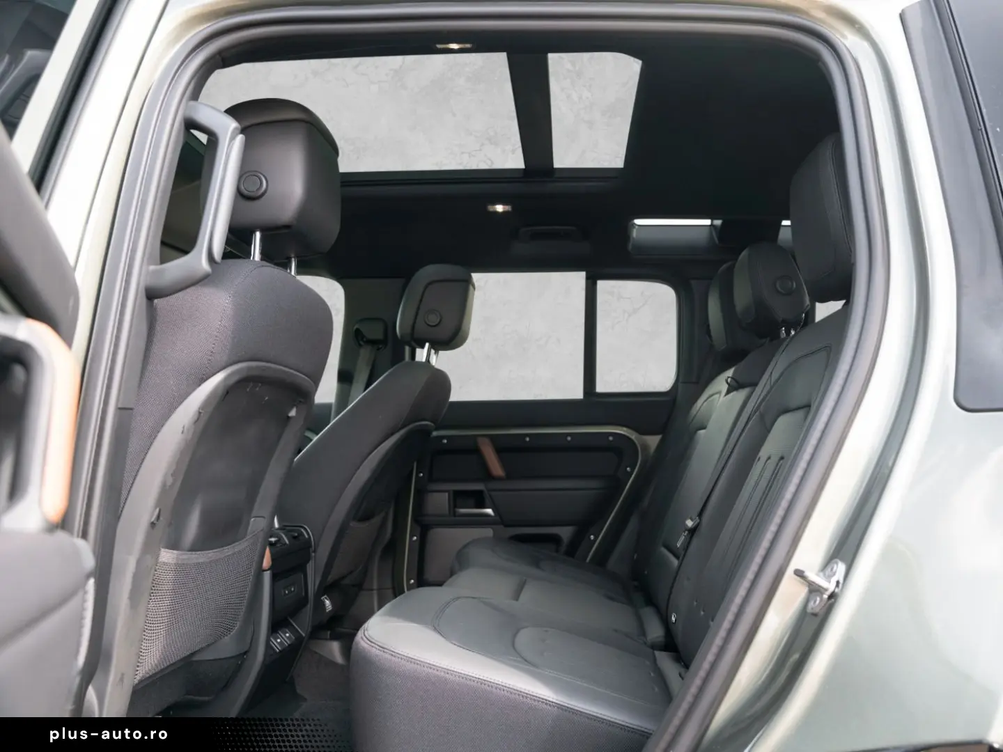 LAND ROVER Defender 110 D300 3.0 X 2xKlima 360 ACC AHK AUT