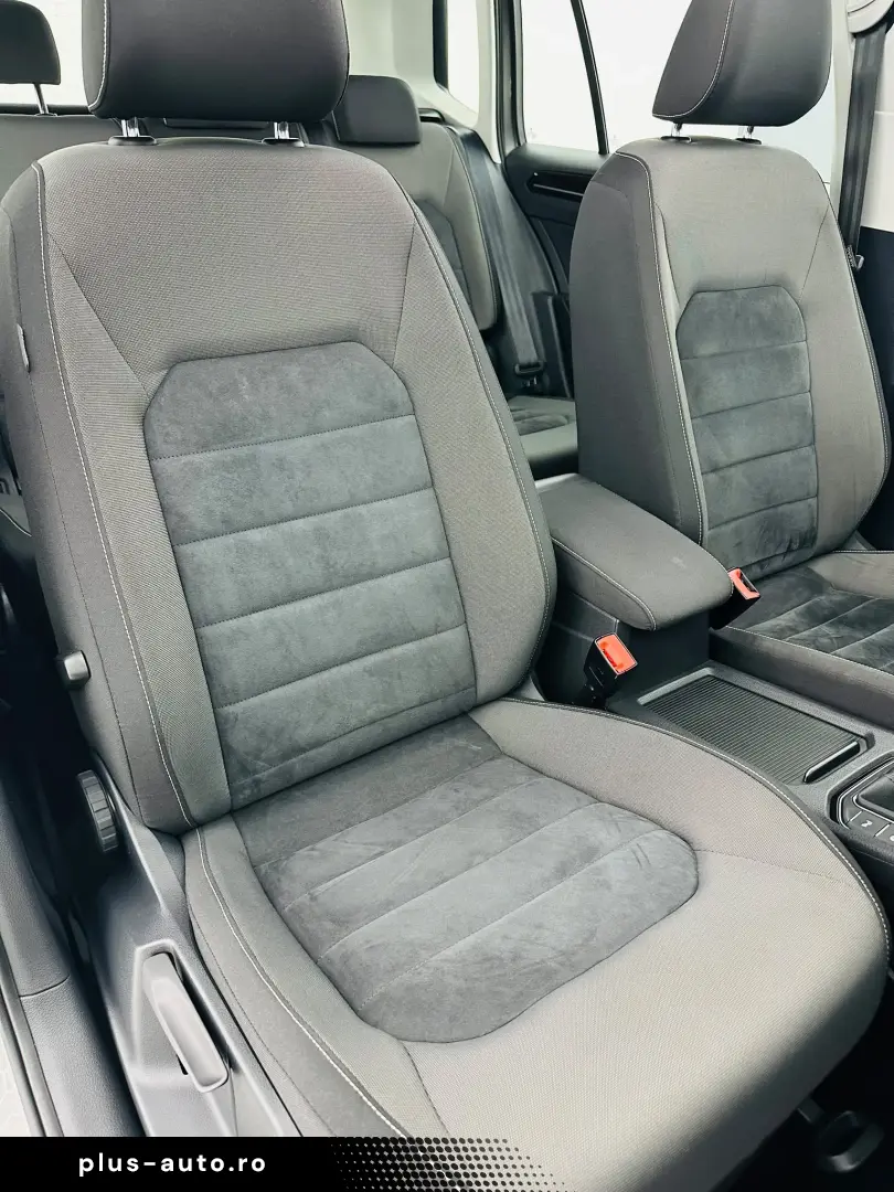 VOLKSWAGEN GOLF-SPORTSVAN 2015 1.6D E6 Garantie 12 Luni Rate