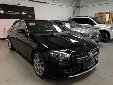 MERCEDES-BENZ E 300 de 4M AMG LINE MBUX HUD MULTIBEAM DISTR.