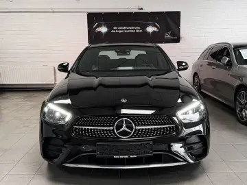 MERCEDES-BENZ E 300 de 4M AMG LINE MBUX HUD MULTIBEAM DISTR.