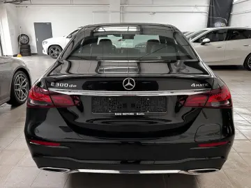 MERCEDES-BENZ E 300 de 4M AMG LINE MBUX HUD MULTIBEAM DISTR.