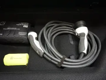 MERCEDES-BENZ E 300 de 4M AMG LINE MBUX HUD MULTIBEAM DISTR.