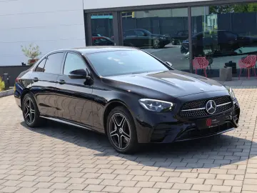 MERCEDES-BENZ E 300 de 4M AMG Pano-NightPak-AHK-Kame…