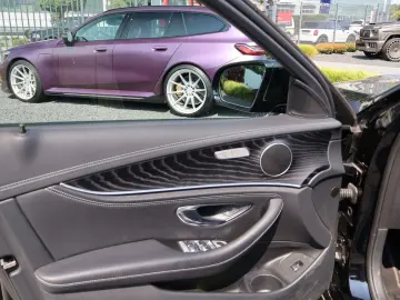 MERCEDES-BENZ E 300 de 4M AMG Pano-NightPak-AHK-Kame…