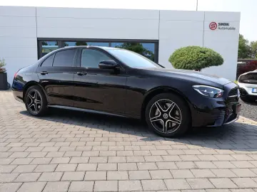 MERCEDES-BENZ E 300 de 4M AMG Pano-NightPak-AHK-Kame…