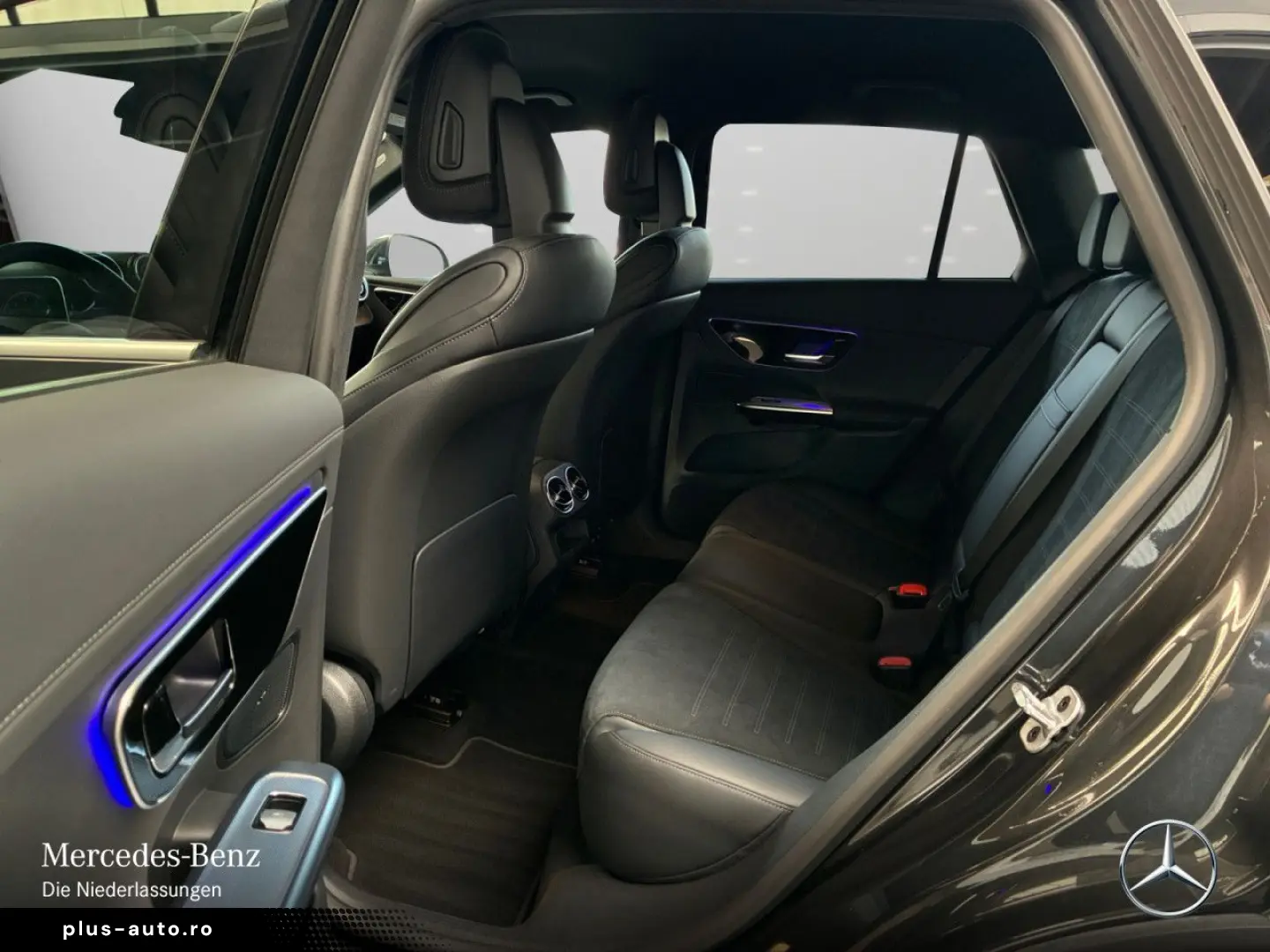MERCEDES-BENZ GLC 200 4M AMG Adva  Dist AHK LED Kam &hellip;
