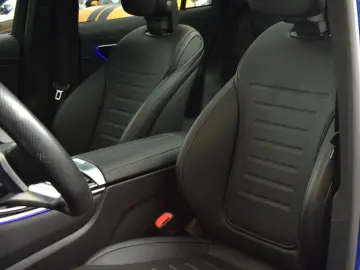 MERCEDES-BENZ GLC 300 d 4MATIC AMG-LINE-INT 9G DIGITAL-LIGHT
