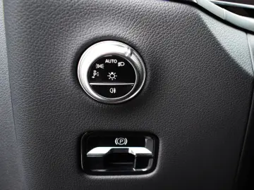 MERCEDES-BENZ GLC 300 d 4MATIC AMG-LINE-INT 9G DIGITAL-LIGHT